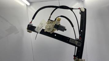 Leve vitre electrique avant droit