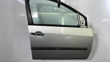 Puerta delantera derecha