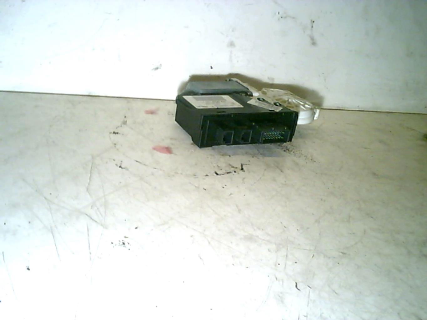 Moteur leve vitre avant gauche