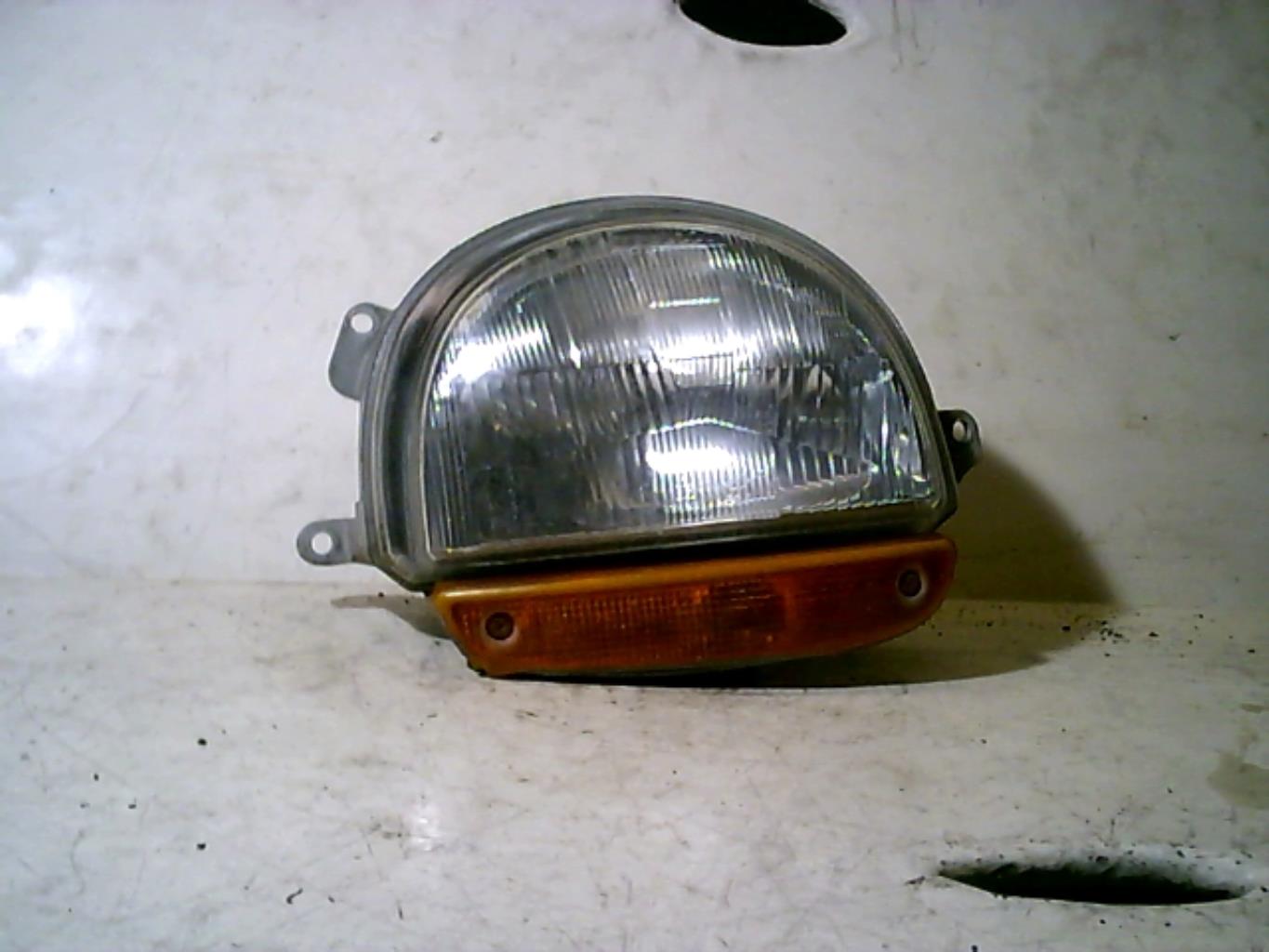 Optique avant principal droit (feux)(phare)