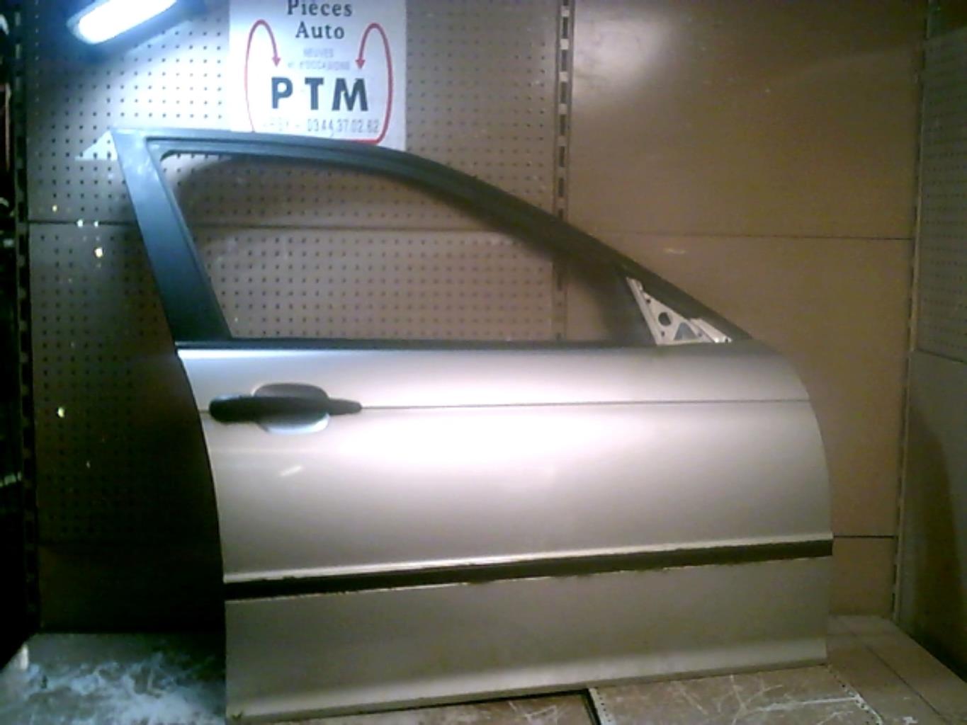 Porte avant droit