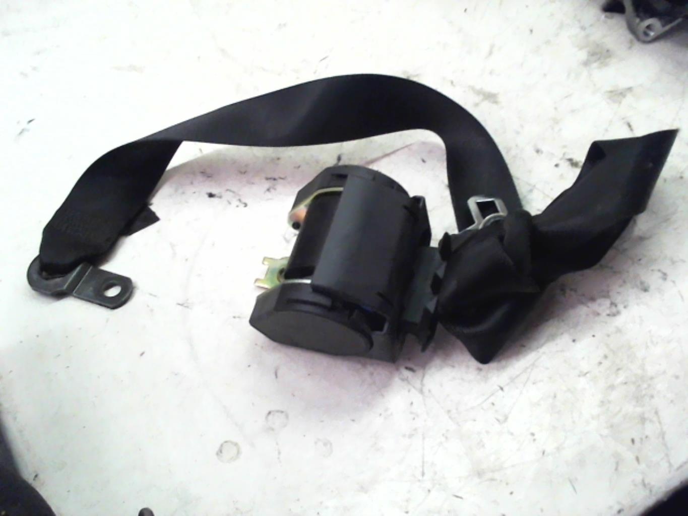 Ceinture avant gauche