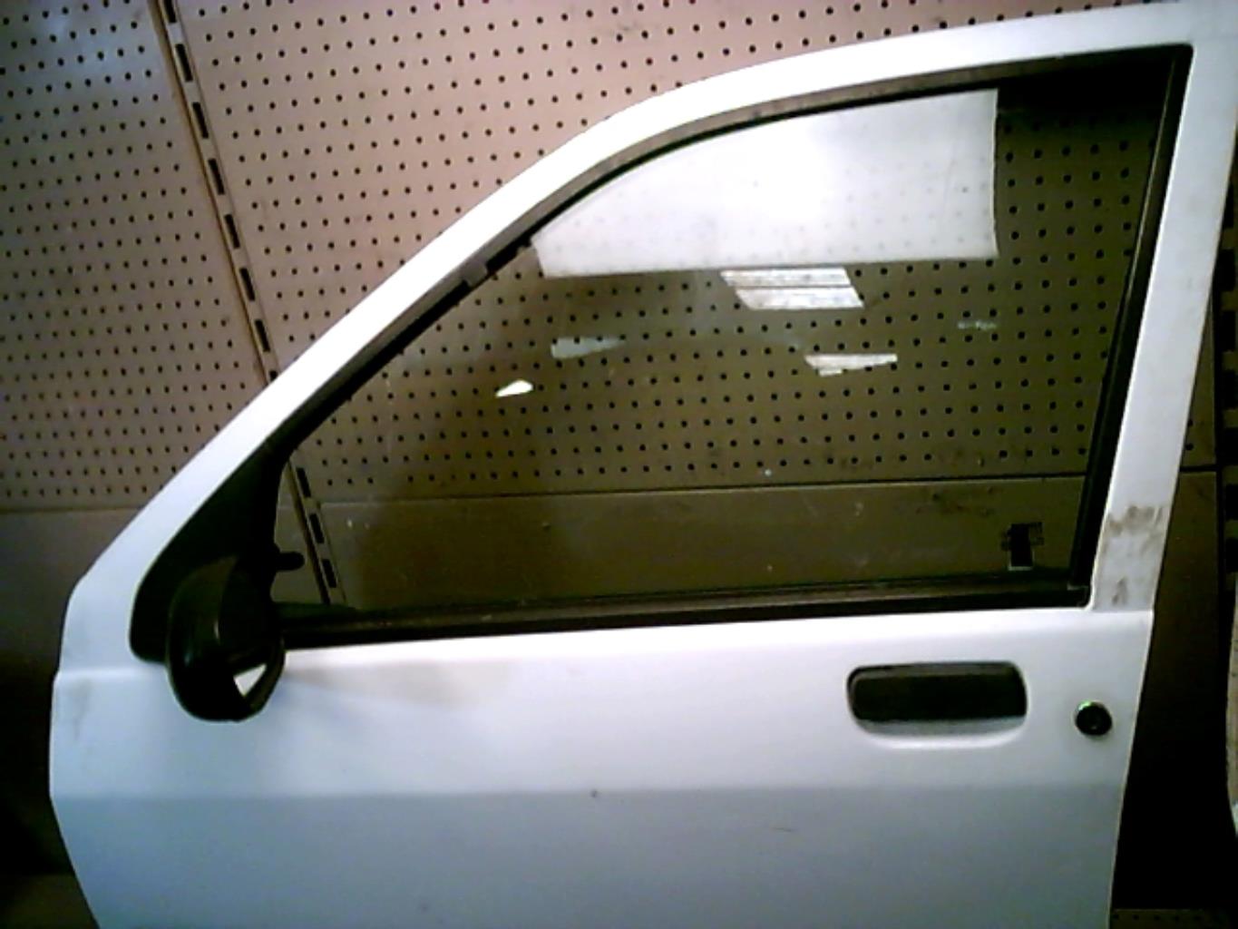 Porte avant gauche