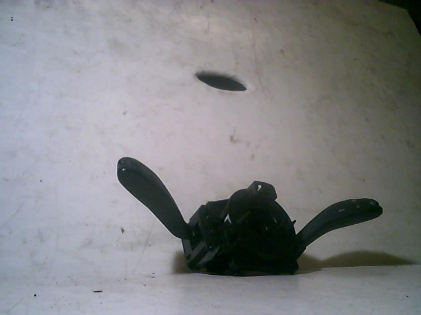 Com (Bloc Contacteur Tournant+Commodo Essuie Glace+Commodo Phare)