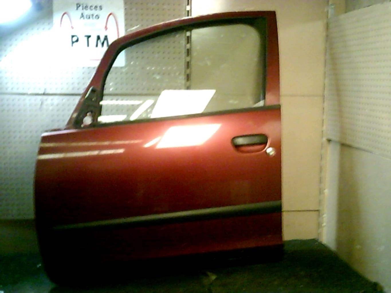 Porte avant gauche