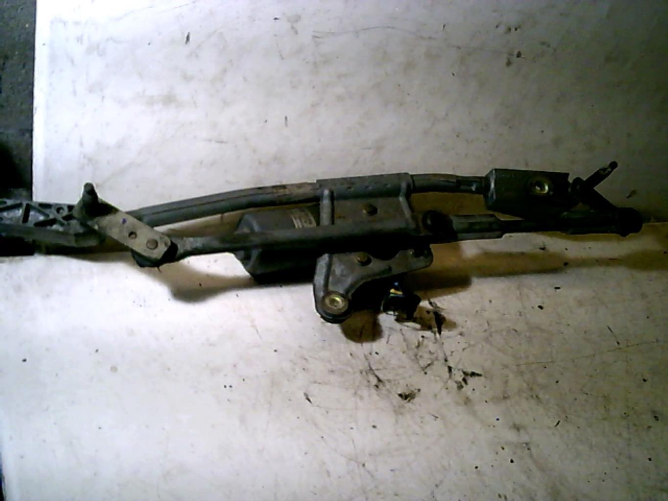 Moteur essuie glace avant