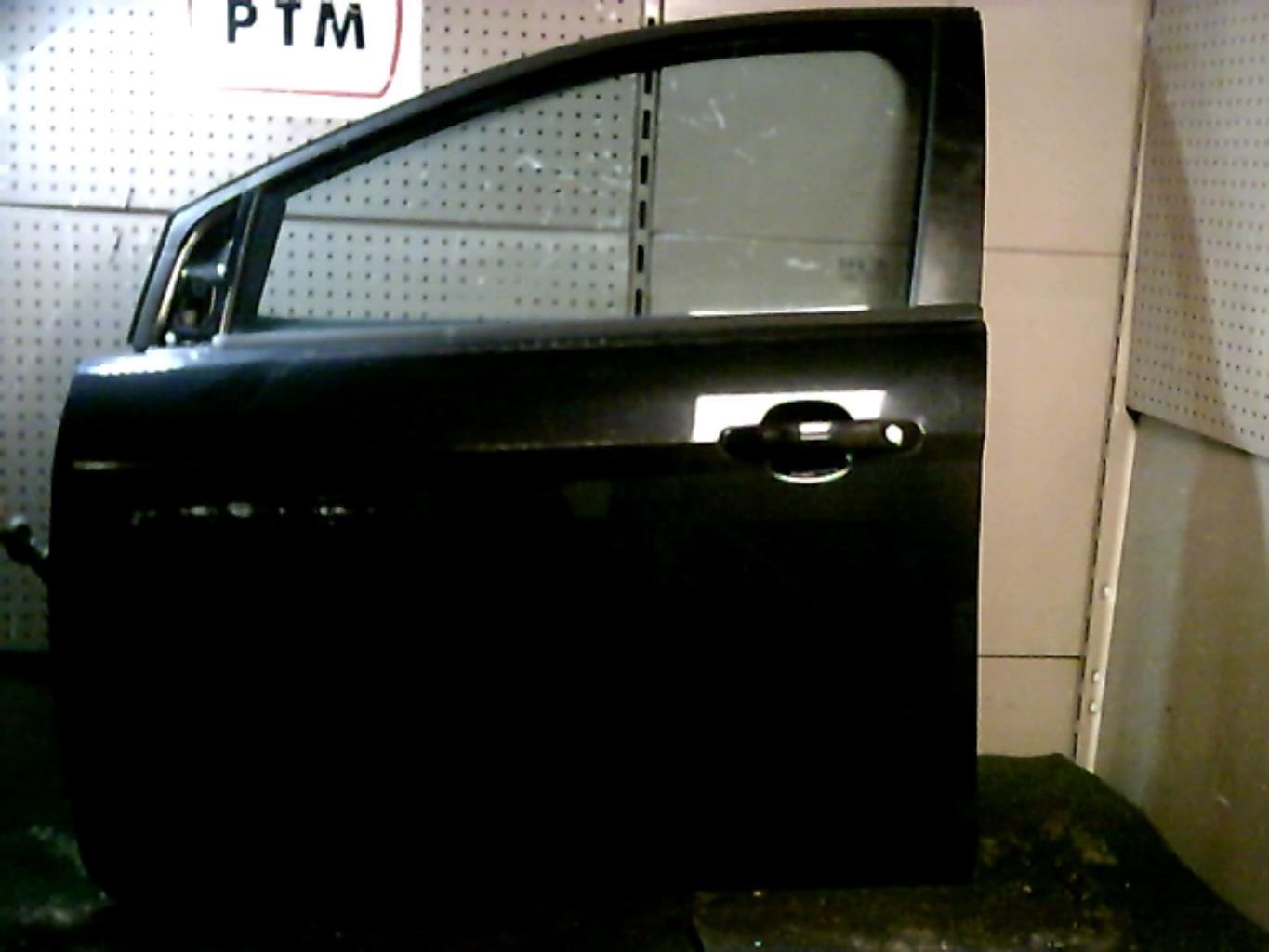 Porte avant gauche