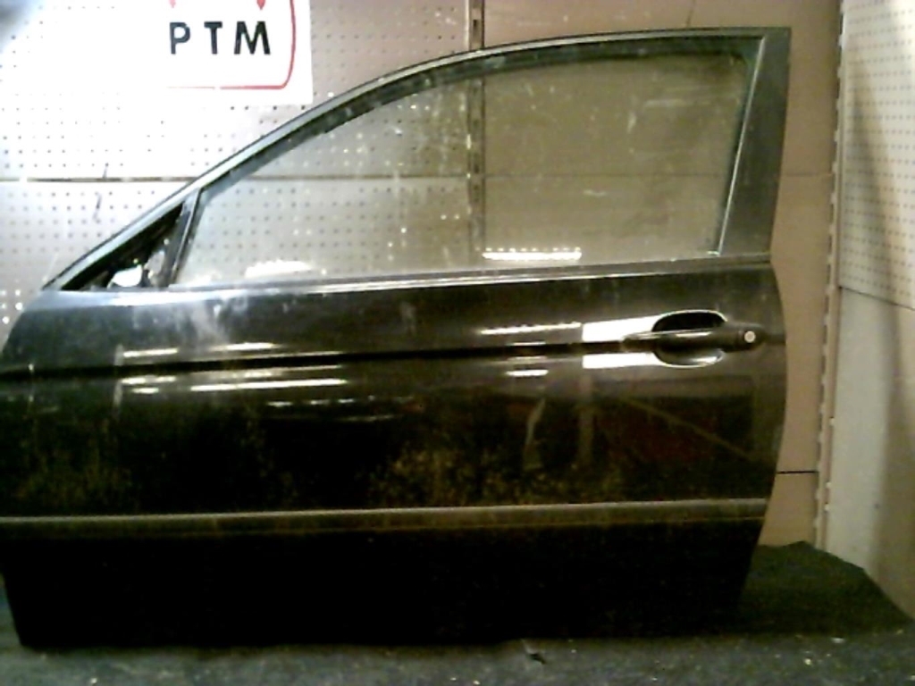 Porte avant gauche