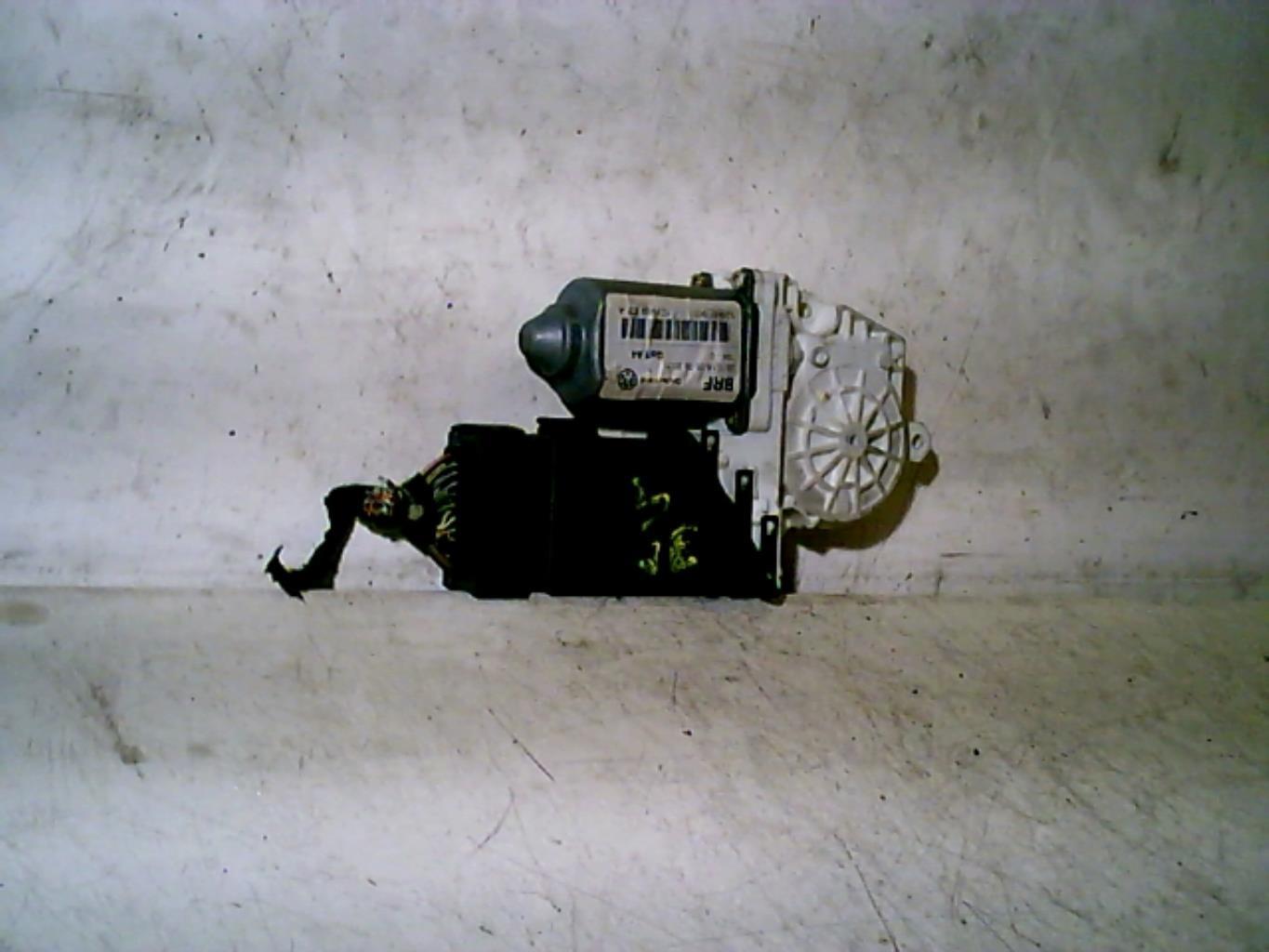 Moteur leve vitre avant gauche