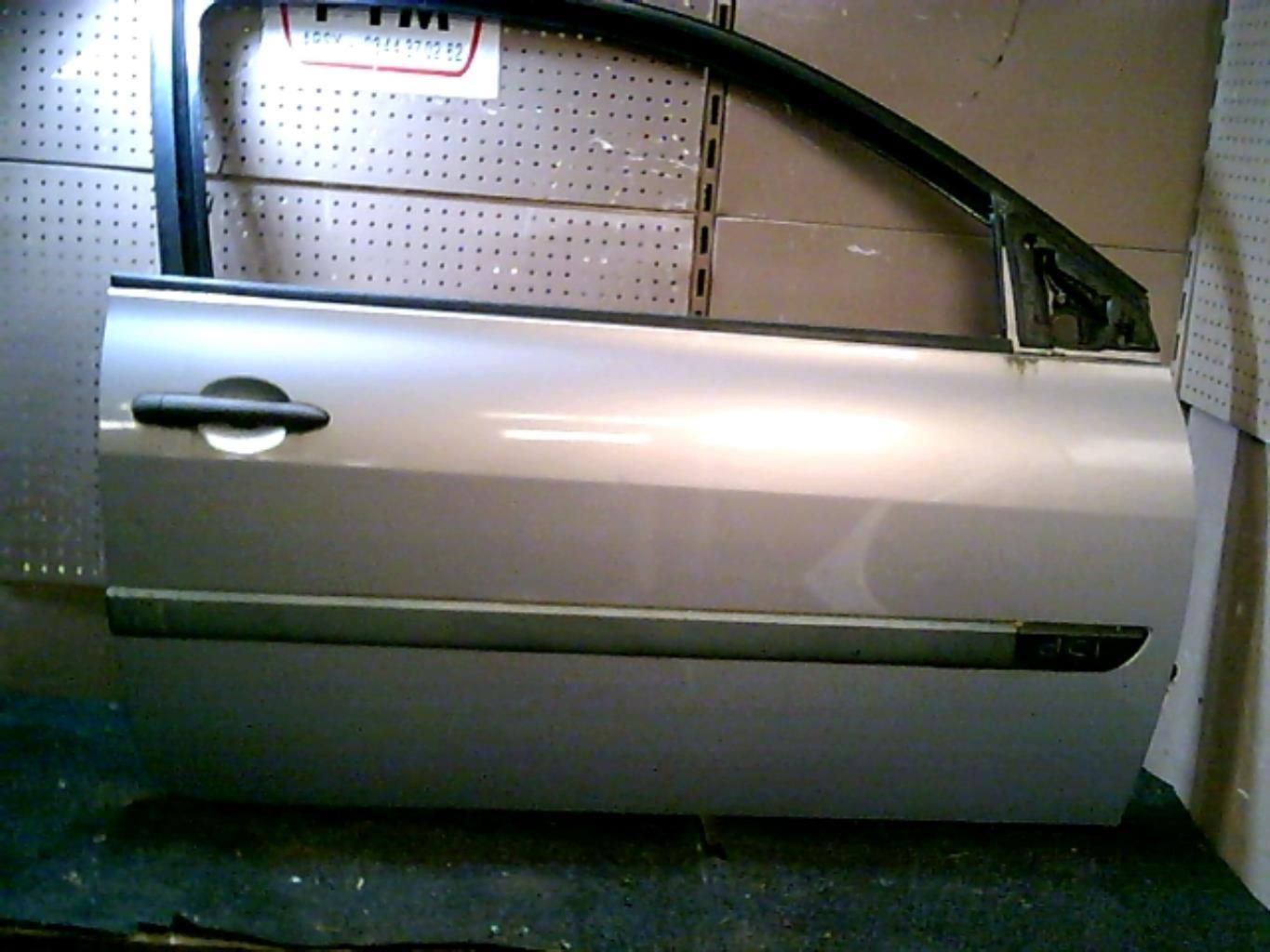 Porte avant droit