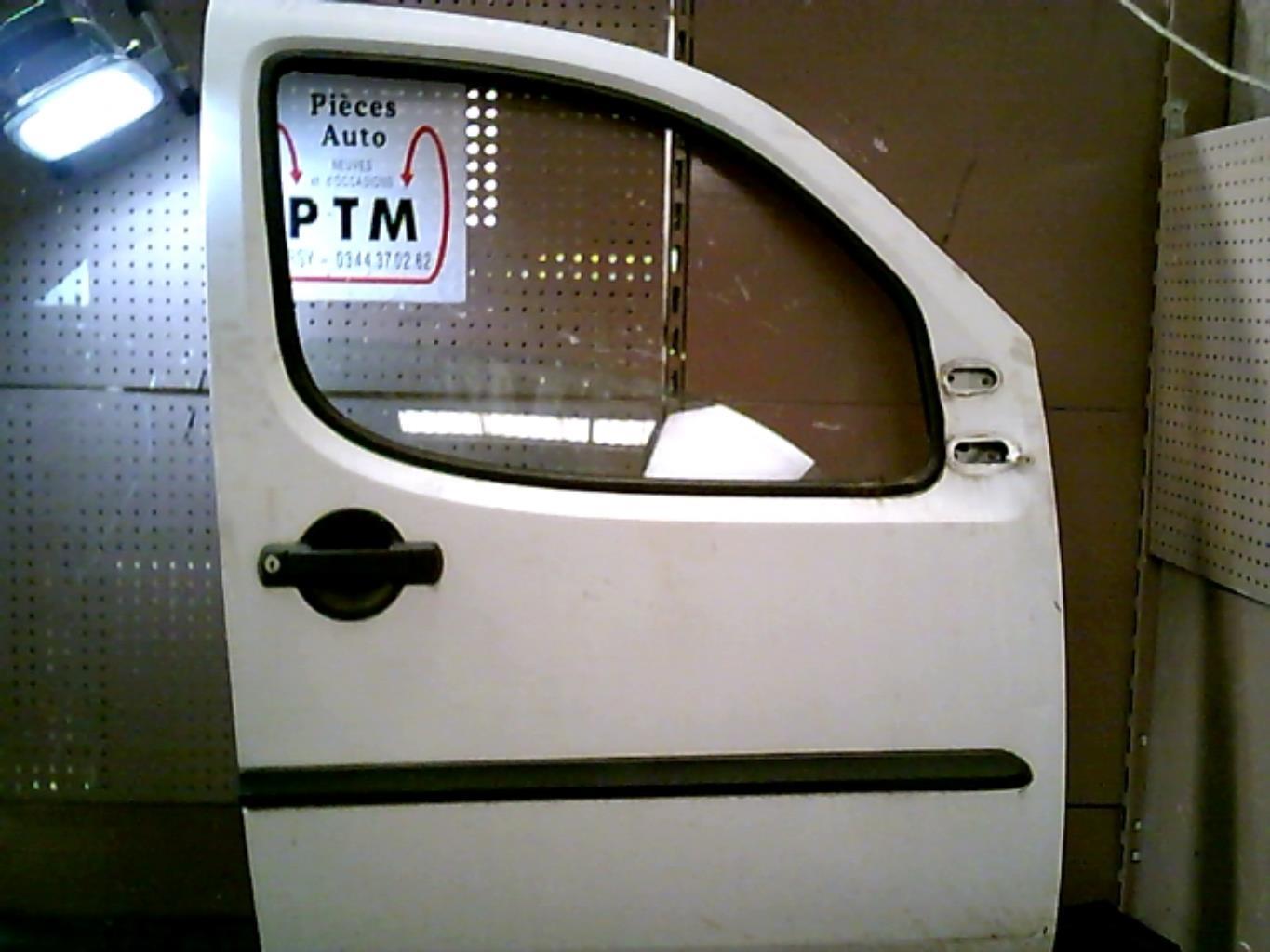 Porte avant droit