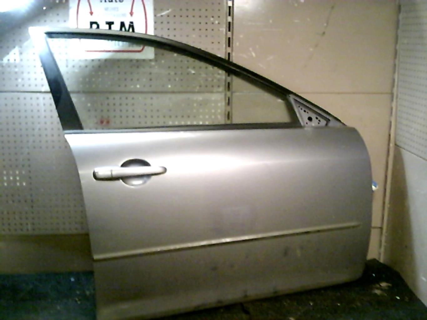 Porte avant droit