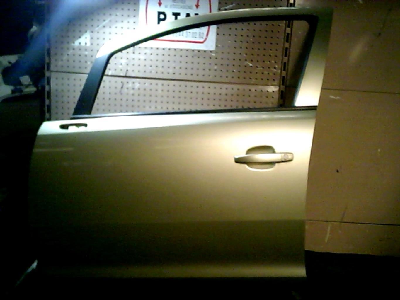 Porte avant gauche