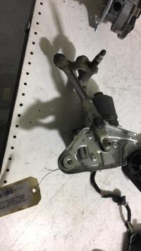Moteur essuie glace avant gauche