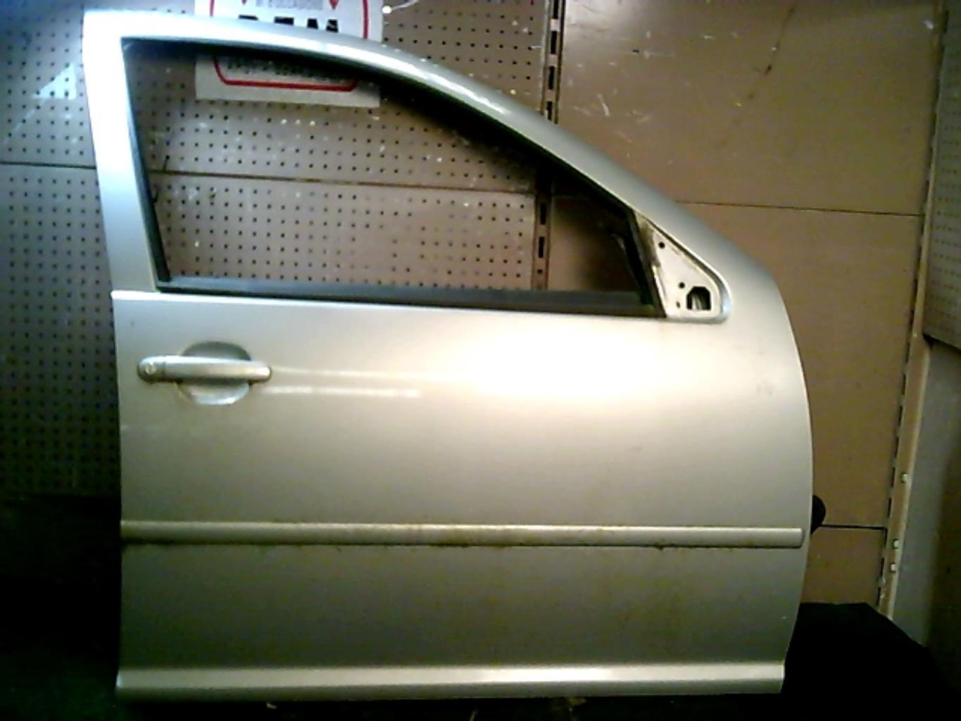 Porte avant droit