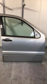 Porte avant droit