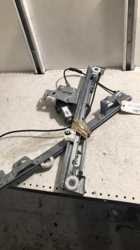Leve vitre electrique avant droit
