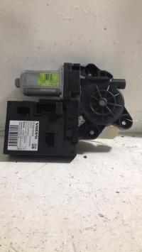 Moteur leve vitre avant droit