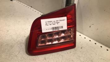 Feu arriere secondaire droit (feux)