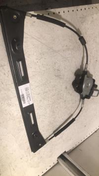Leve vitre electrique avant droit