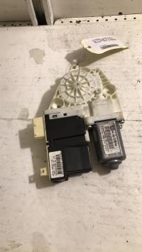 Moteur leve vitre avant gauche