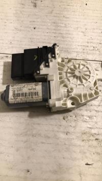 Moteur leve vitre arriere droit