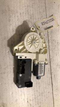 Moteur leve vitre avant gauche