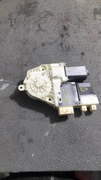 Moteur leve vitre avant gauche