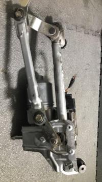 Moteur essuie glace avant droit