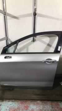 Porte avant gauche