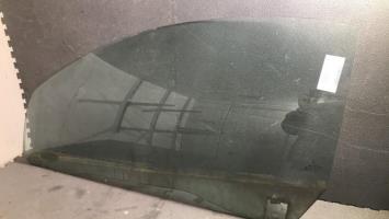 Vitre avant gauche