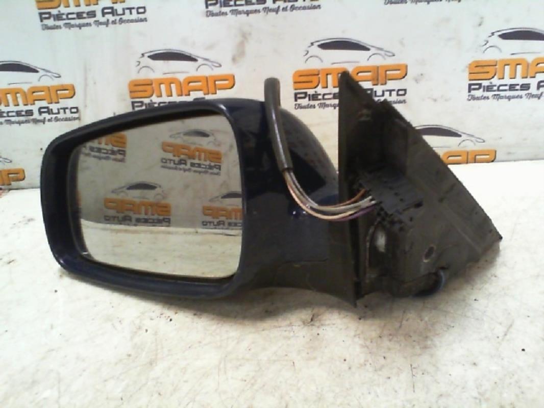 Retrovisor izquierdo