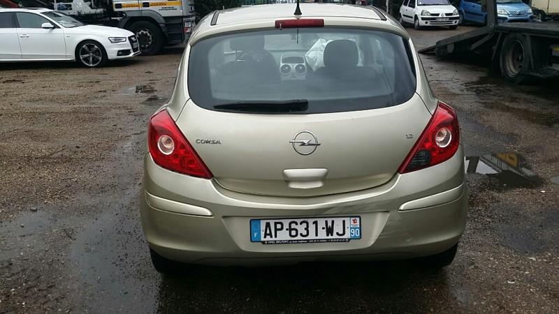 Poignee porte avant gauche