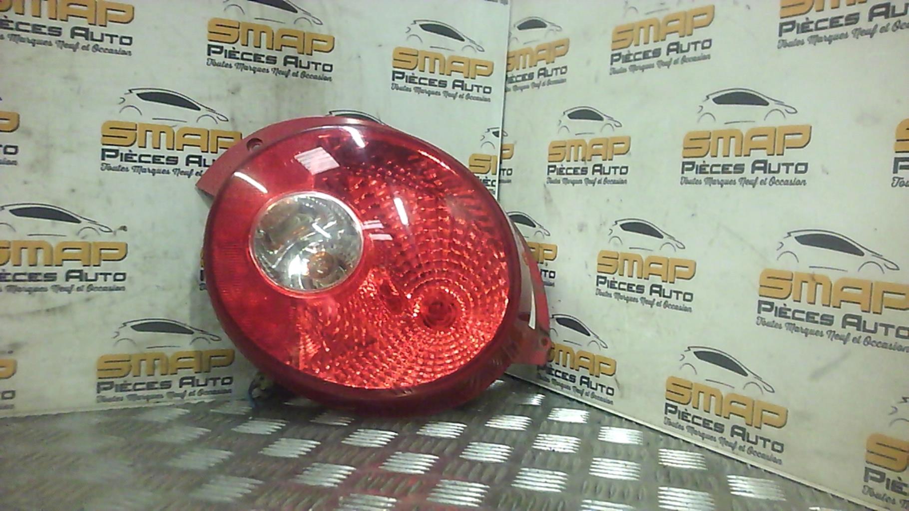 Fanale posteriore principale destro (luci)