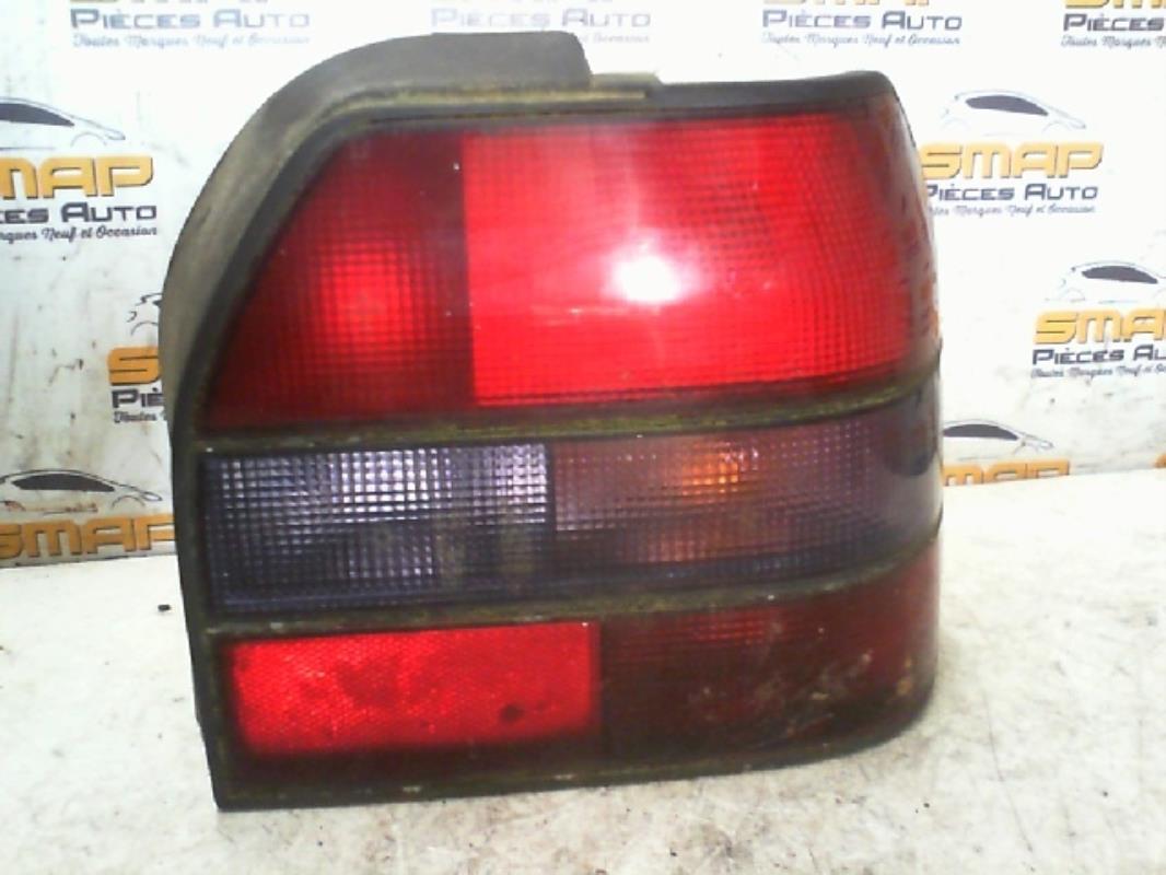 Fanale posteriore principale sinistro (luci)