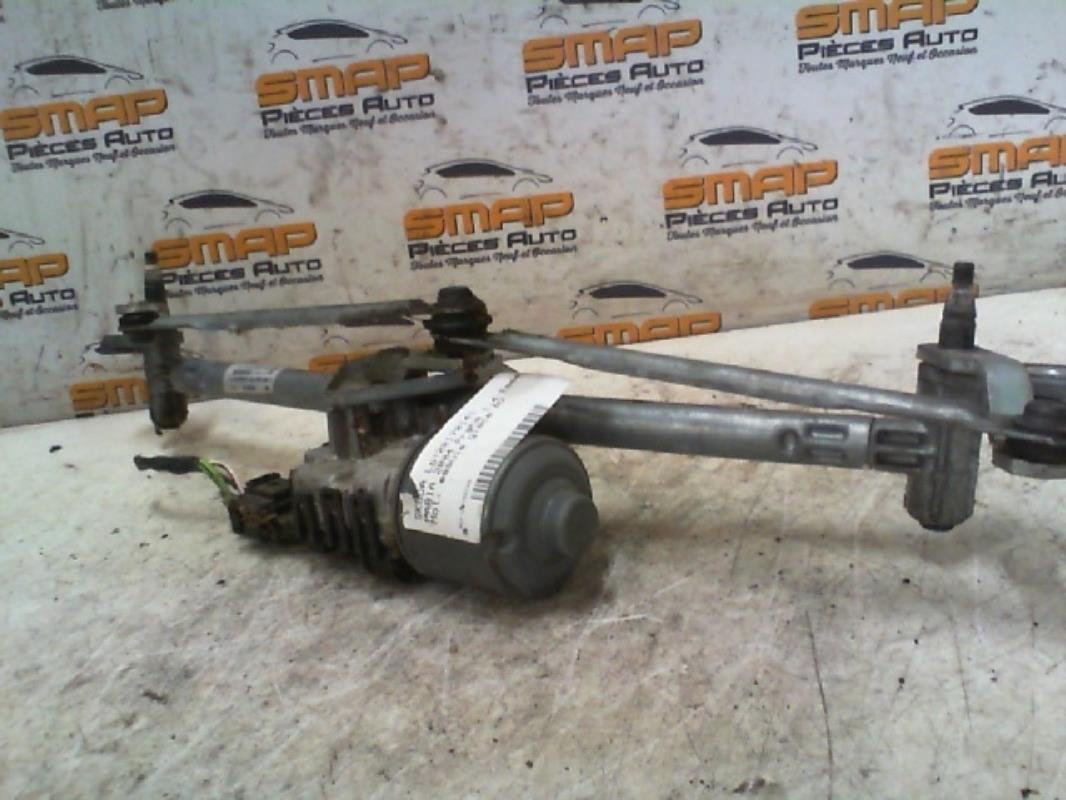 Moteur essuie glace avant
