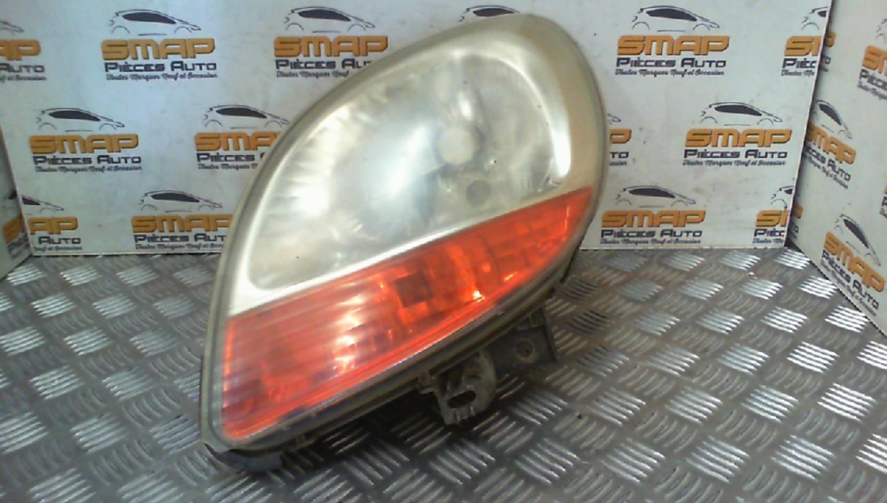 Gruppo ottico anteriore principale sinistro (luci)(faro)