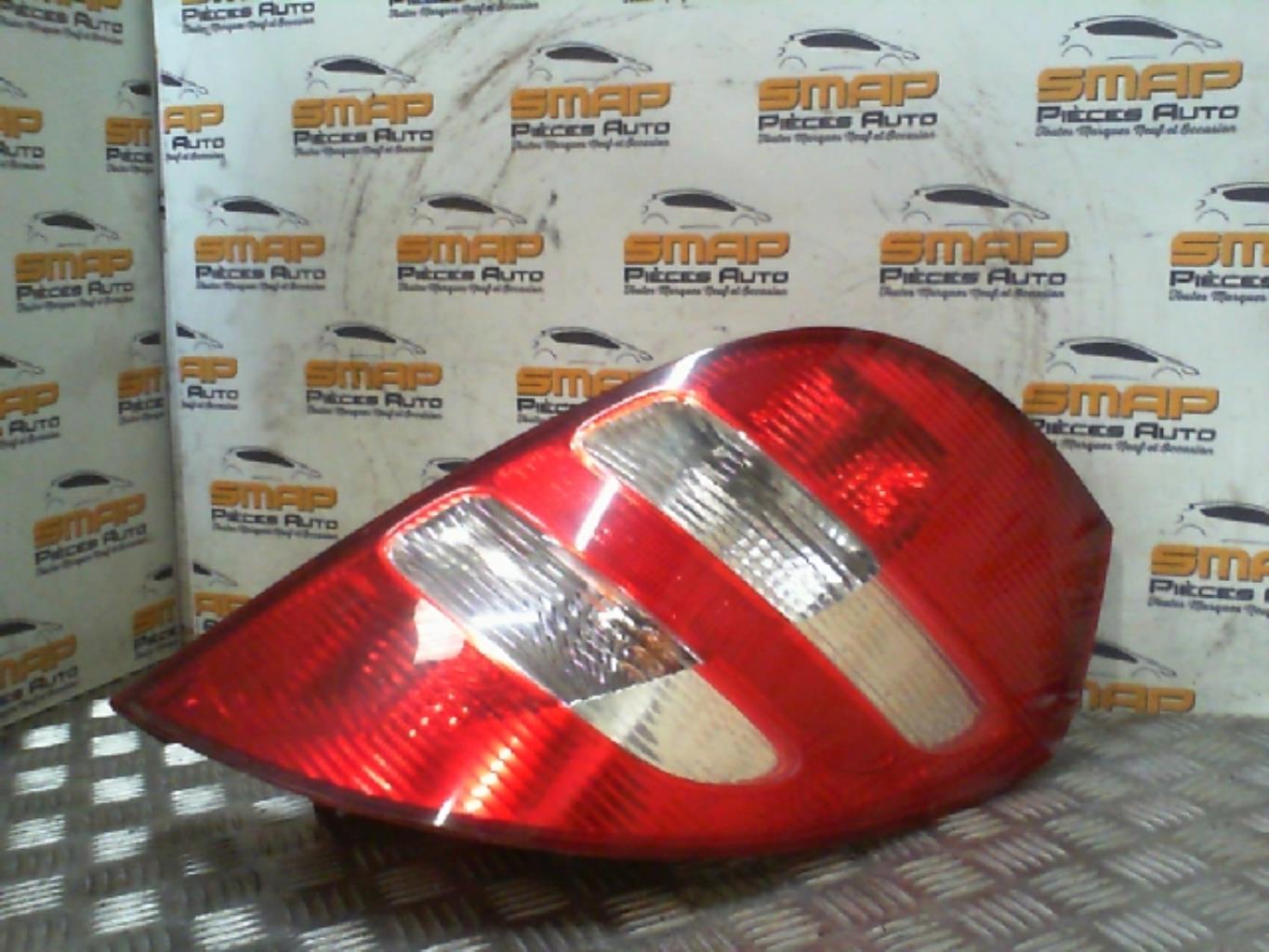 Fanale posteriore principale destro (luci)