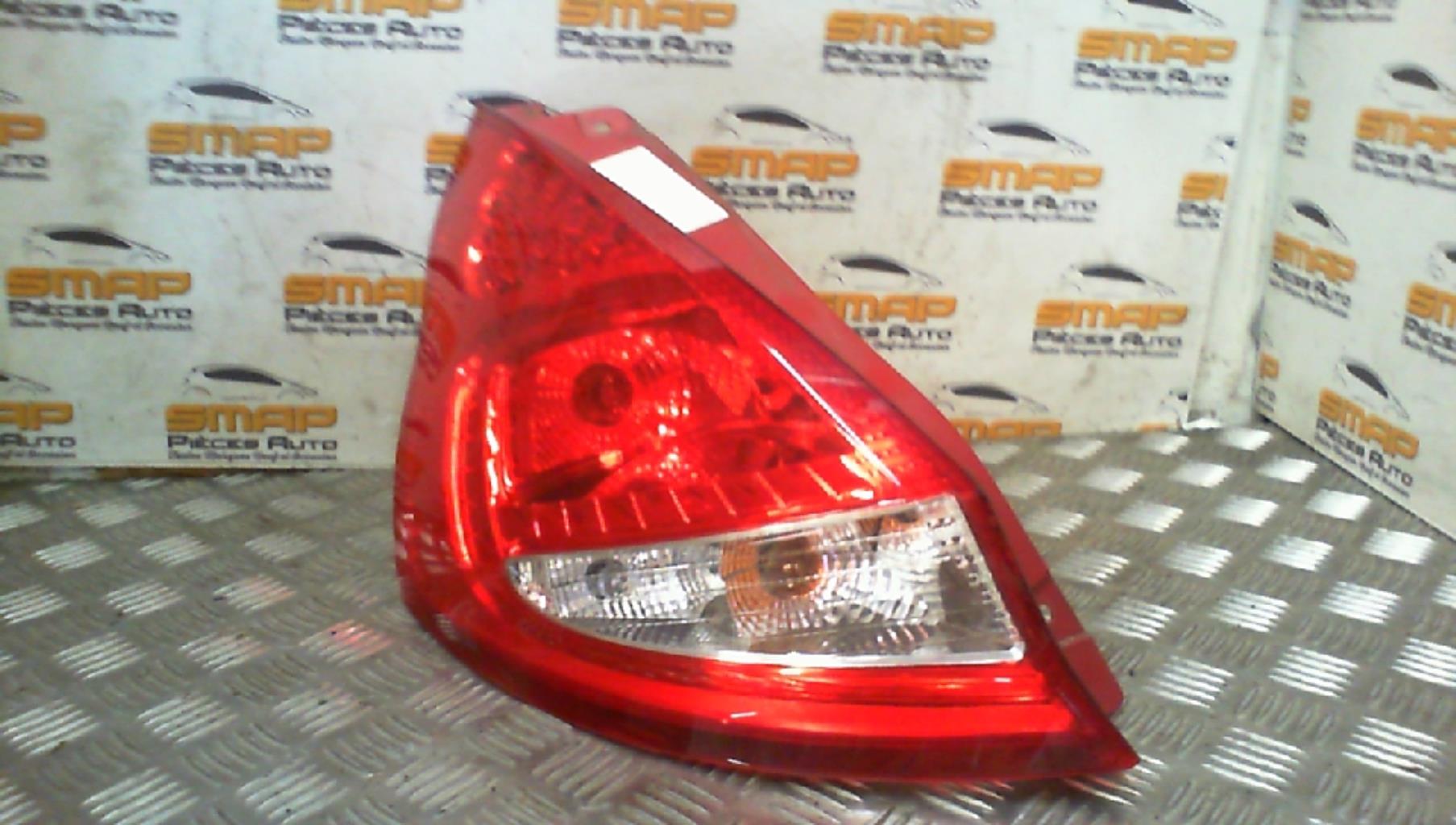 Fanale posteriore principale sinistro (luci)