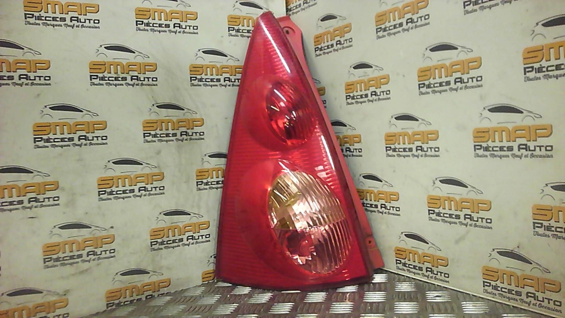 Fanale posteriore principale sinistro (luci)