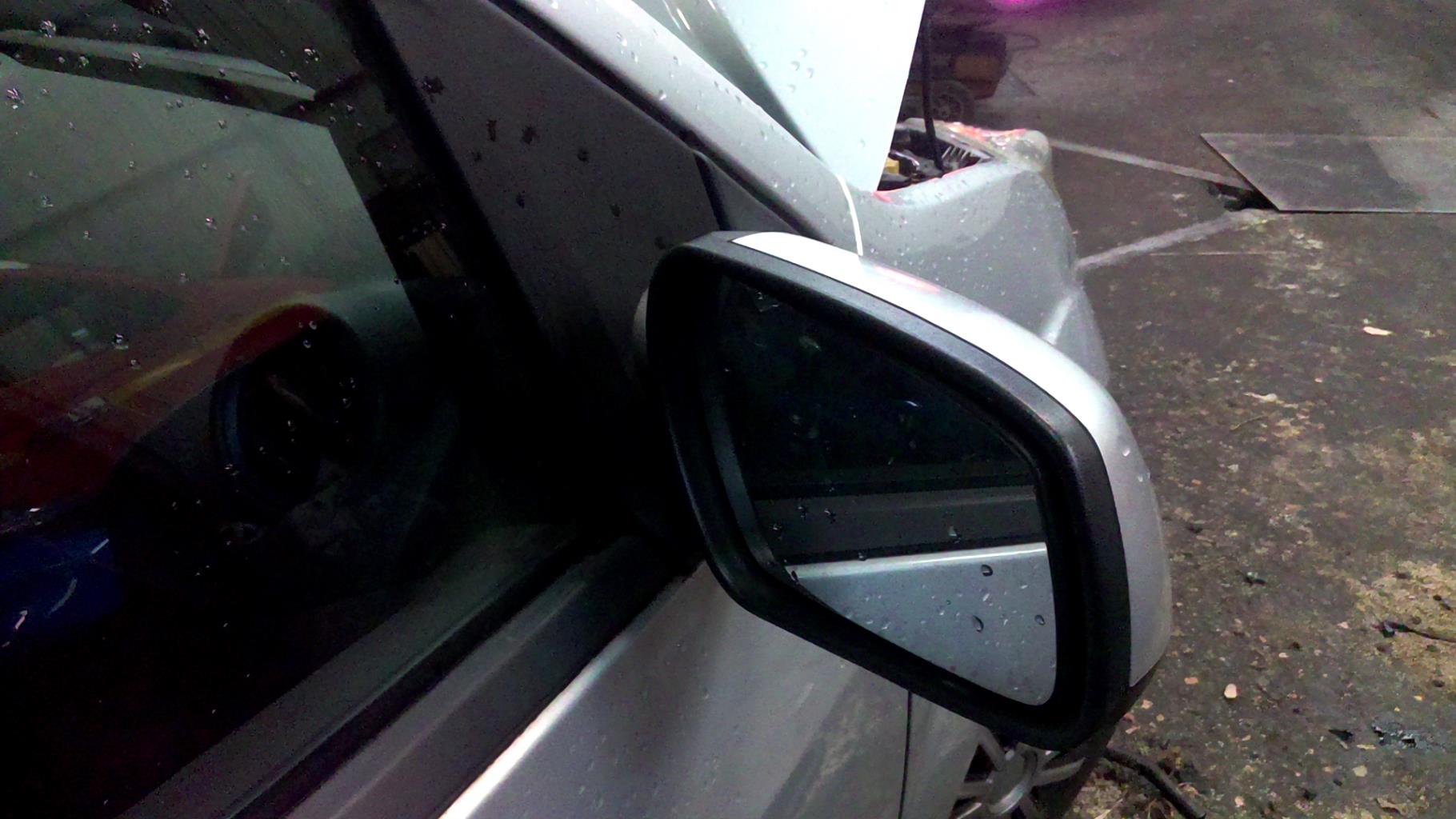 Retrovisor derecho