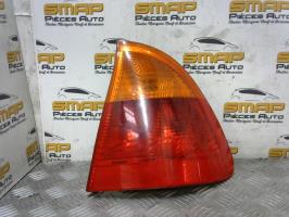 Fanale posteriore principale destro (luci)