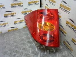 Fanale posteriore principale sinistro (luci)