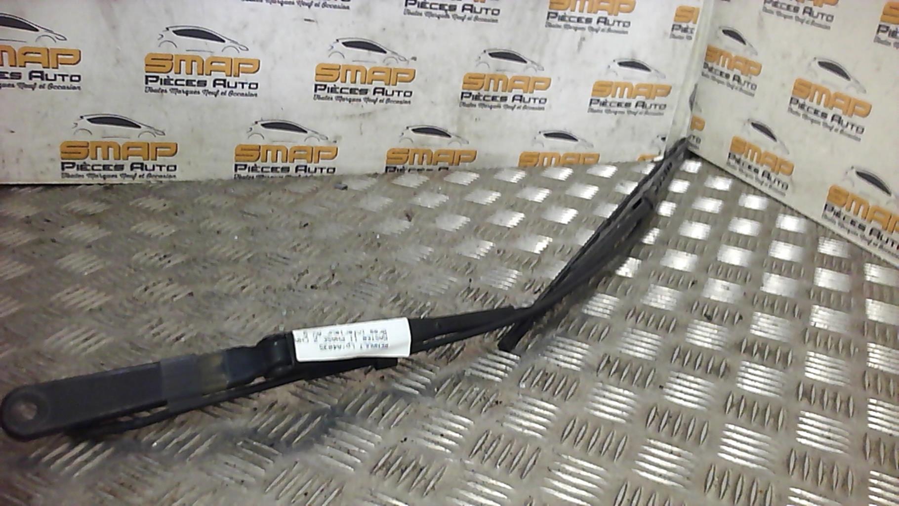 Brazo inferior delantero izquierdo