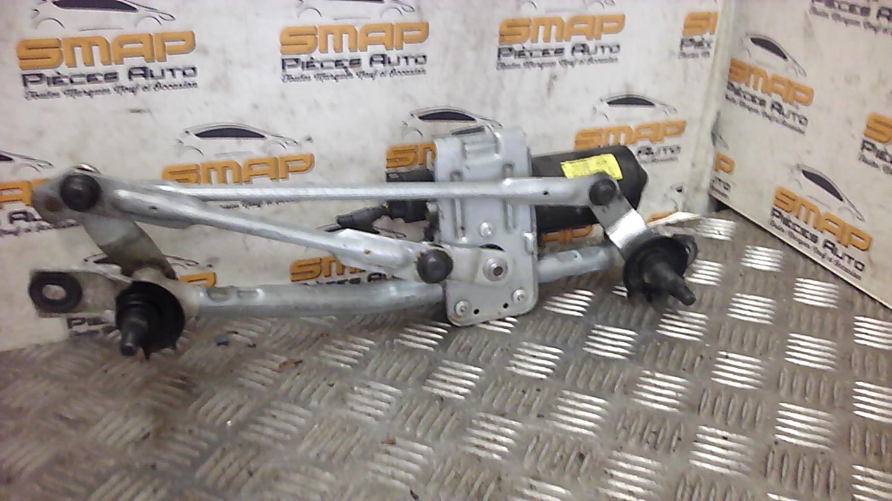 Motor de limpiaparabrisas delantero