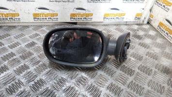 Retrovisor izquierdo