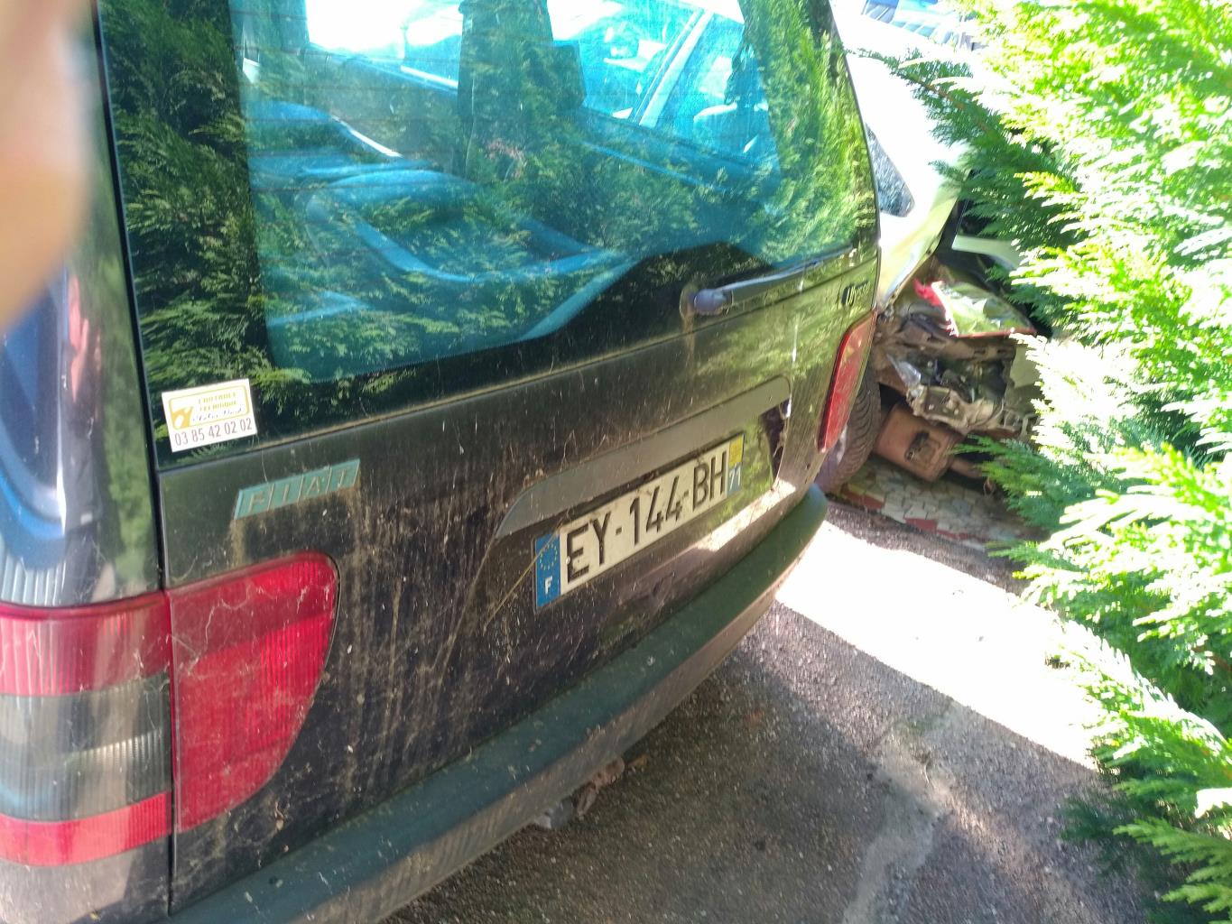 Motore tergicristallo anteriore