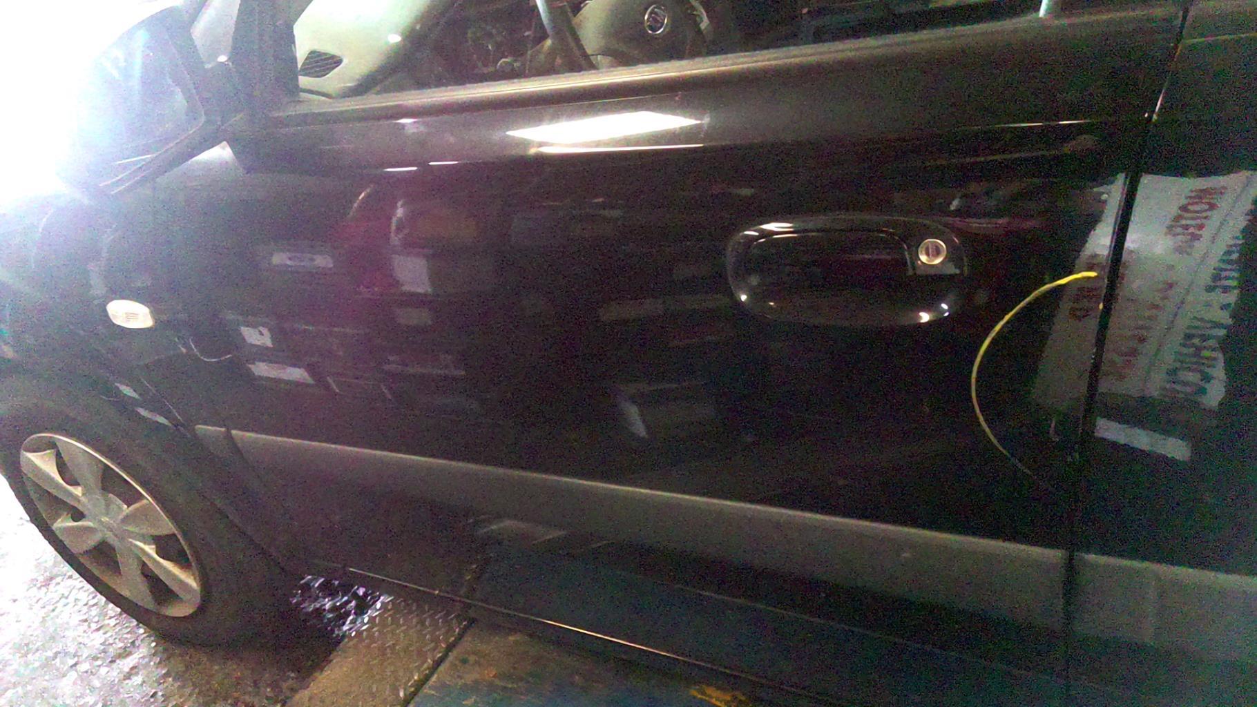 Porte avant gauche