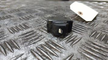 Interrupteur de leve vitre avant droit