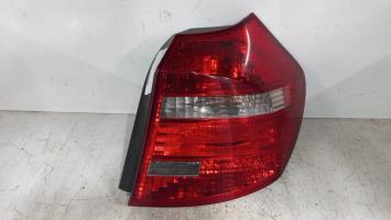 Fanale posteriore principale destro (luci)